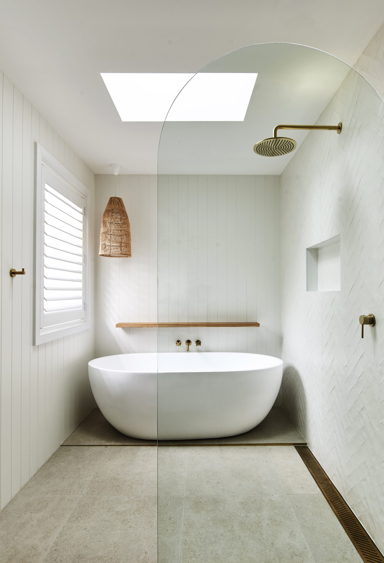 Upstairs Bathroom 1 01