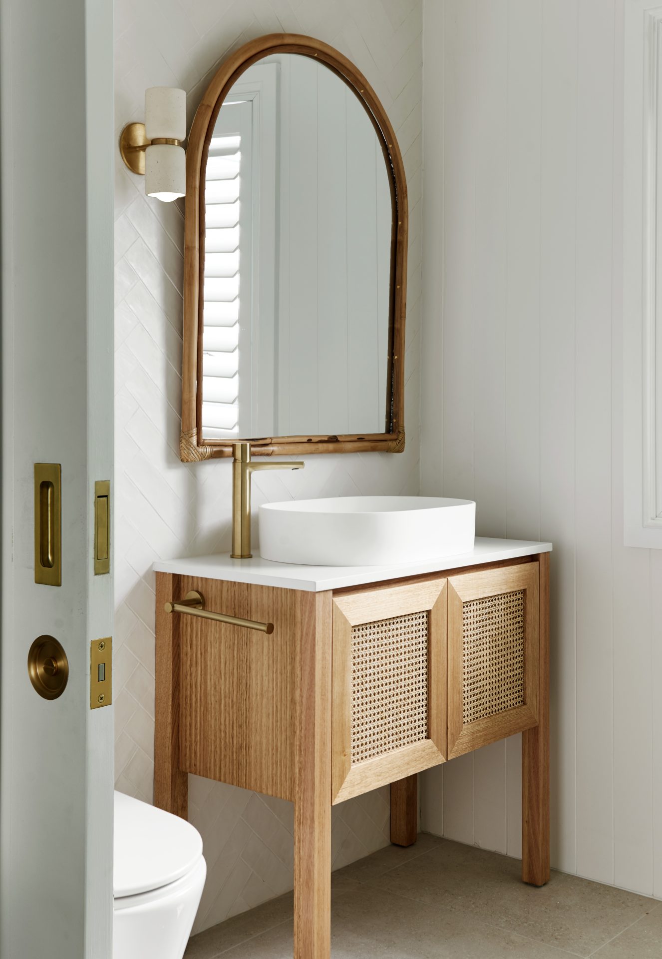 Upstairs Bathroom 1 04