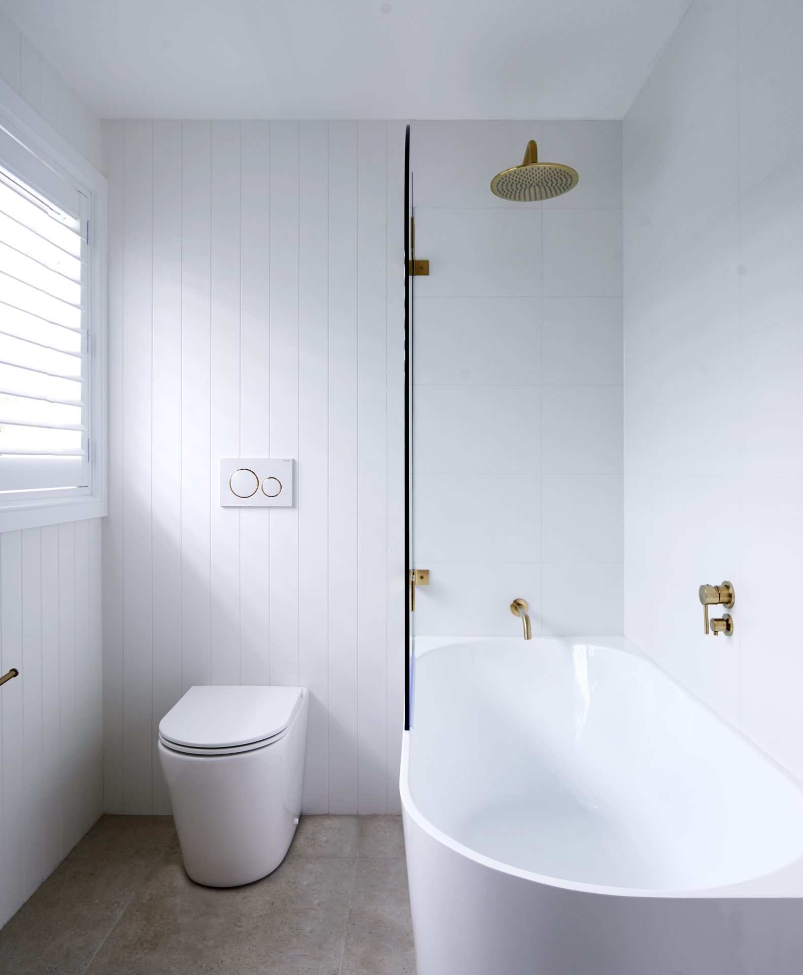 Upstairs Bathroom 2 01